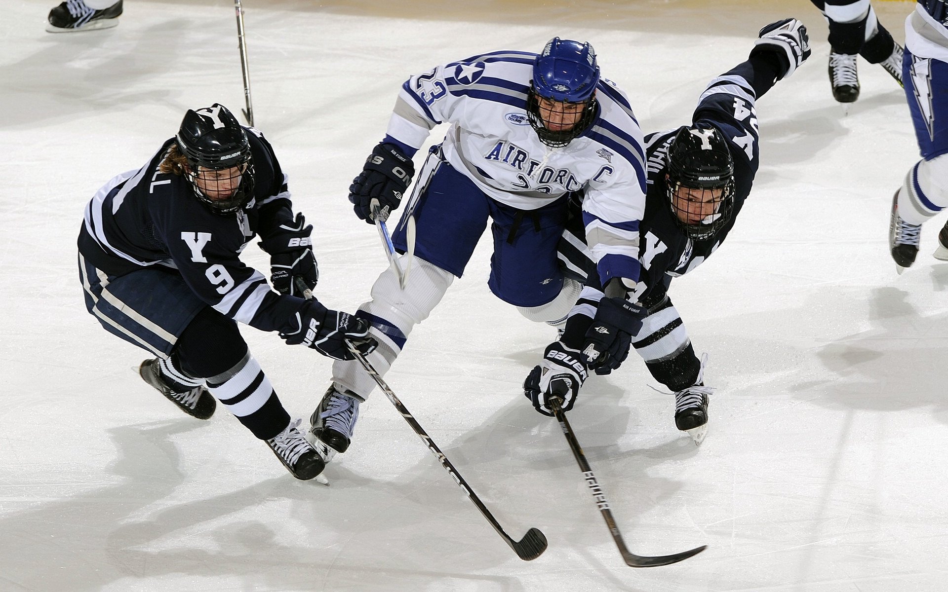 世界杯:环保组织推出“少坐一天车多跑一公里”为球队加油的倡议